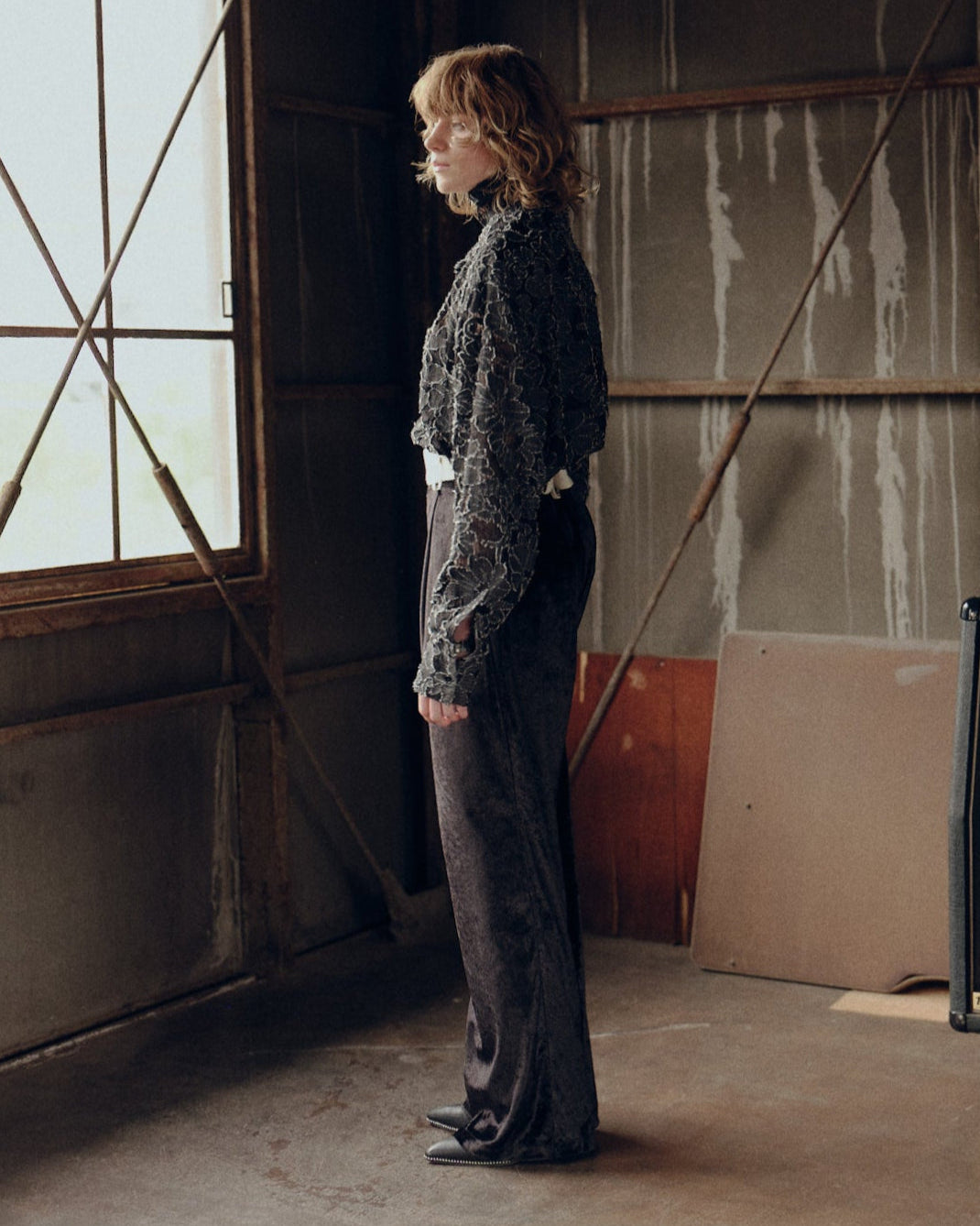 DAMAGE FLORAL LACE SHIRT【BLACK】