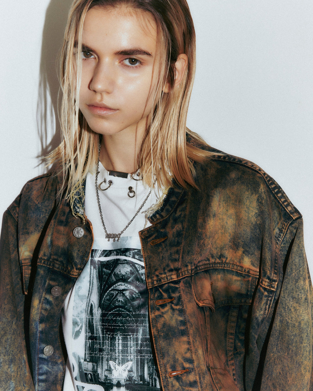 MELT LOGO CHAIN NECKLACE