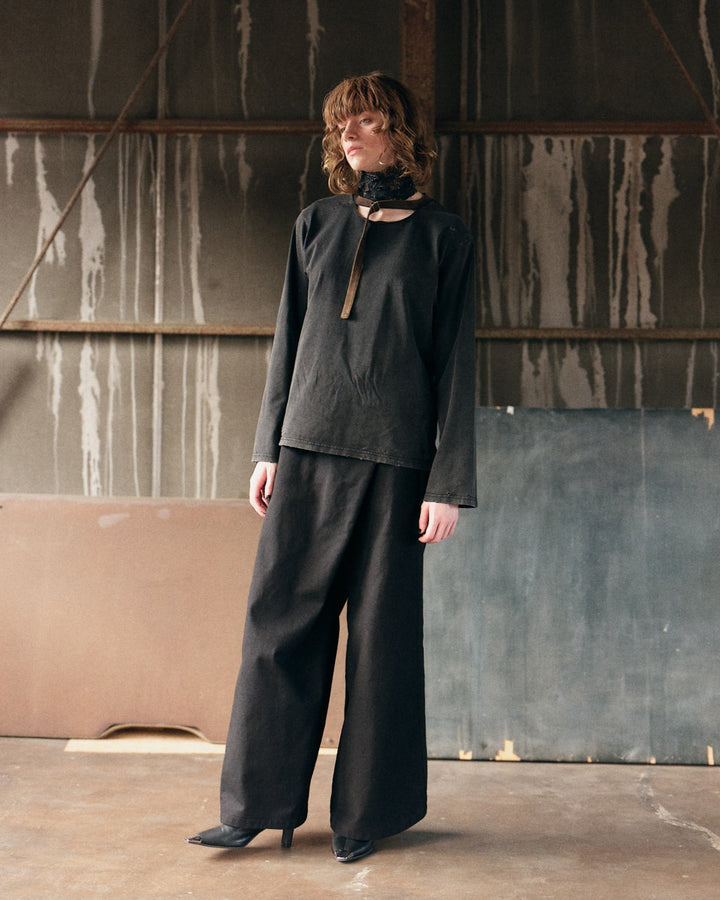 WRAP FRONT WIDE DENIM【BLACK】