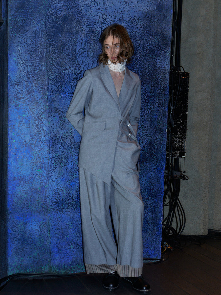 BACK OPEN BELTED JACKET 【GRAY】