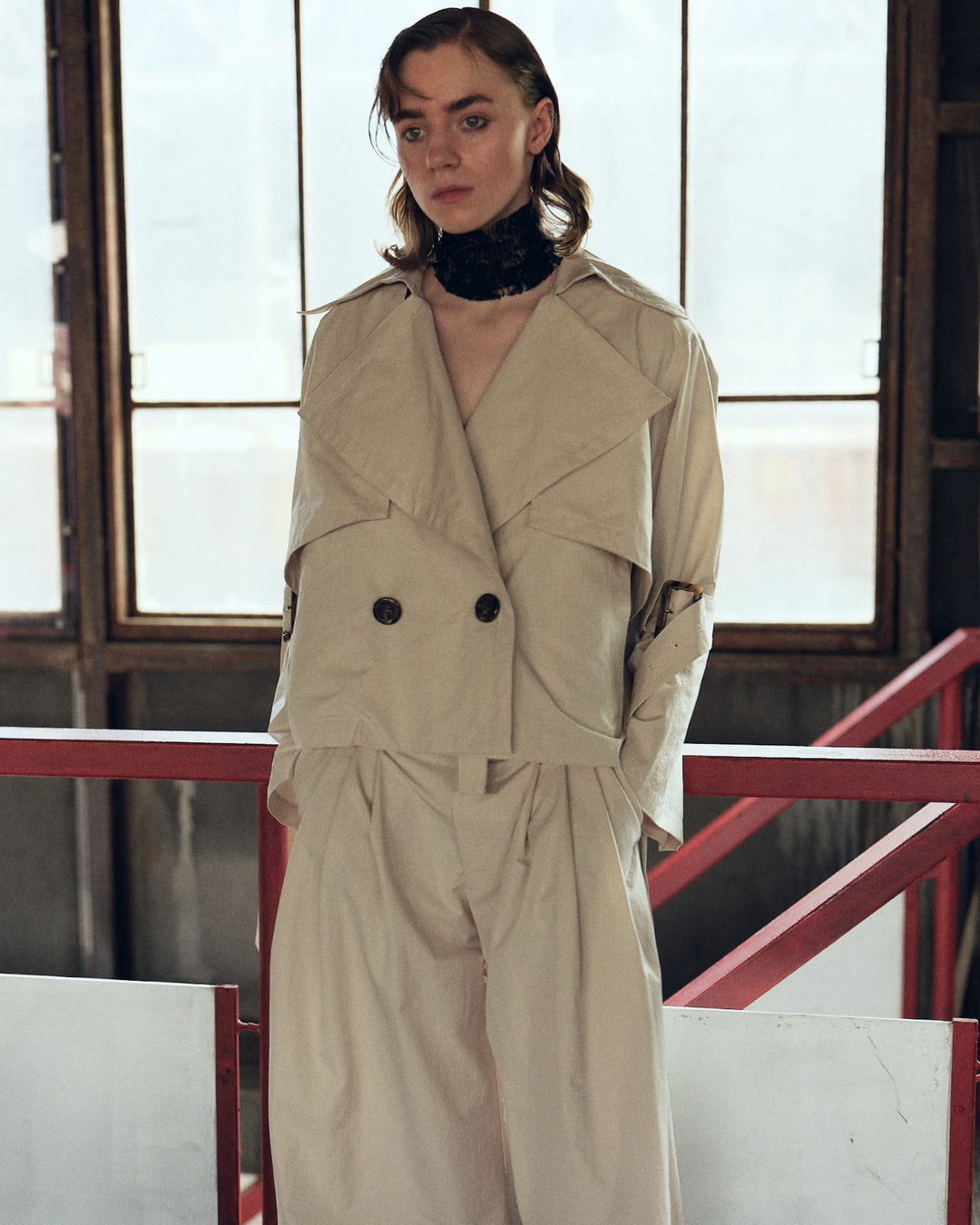 STRAP BELTED SHORT JACKET【WHITE】