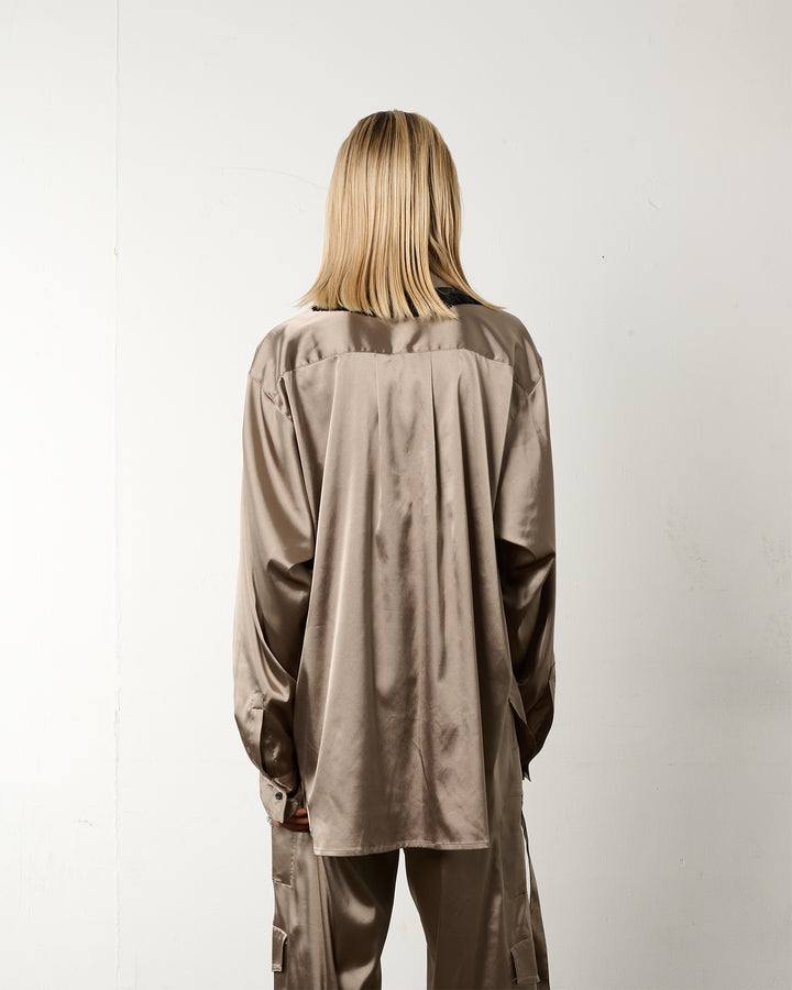 FRINGE COLLAR SATIN SHIRT【KHAKI】