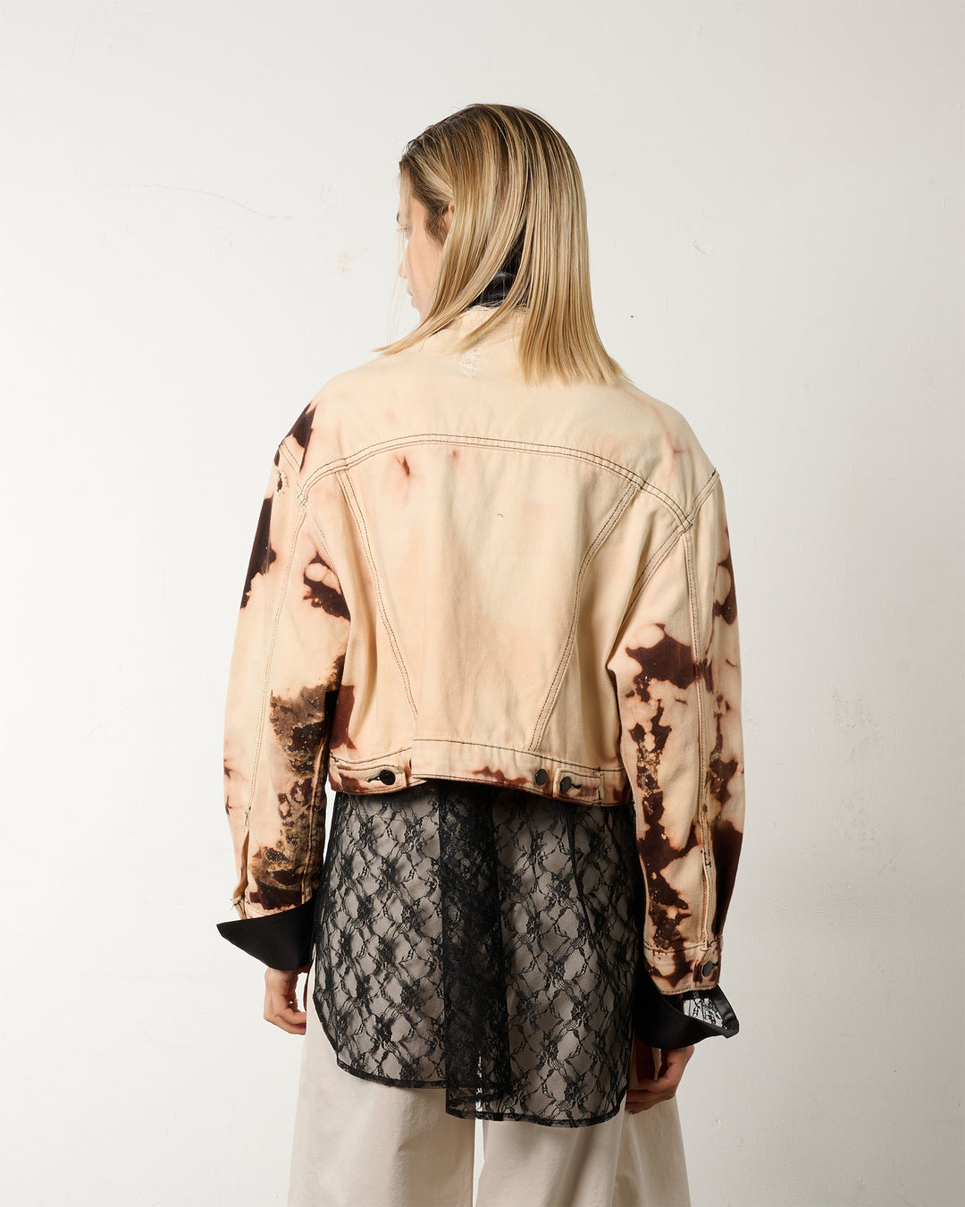 UPCYCLED HYPER BLEACH DENIM JACKET [PINK]