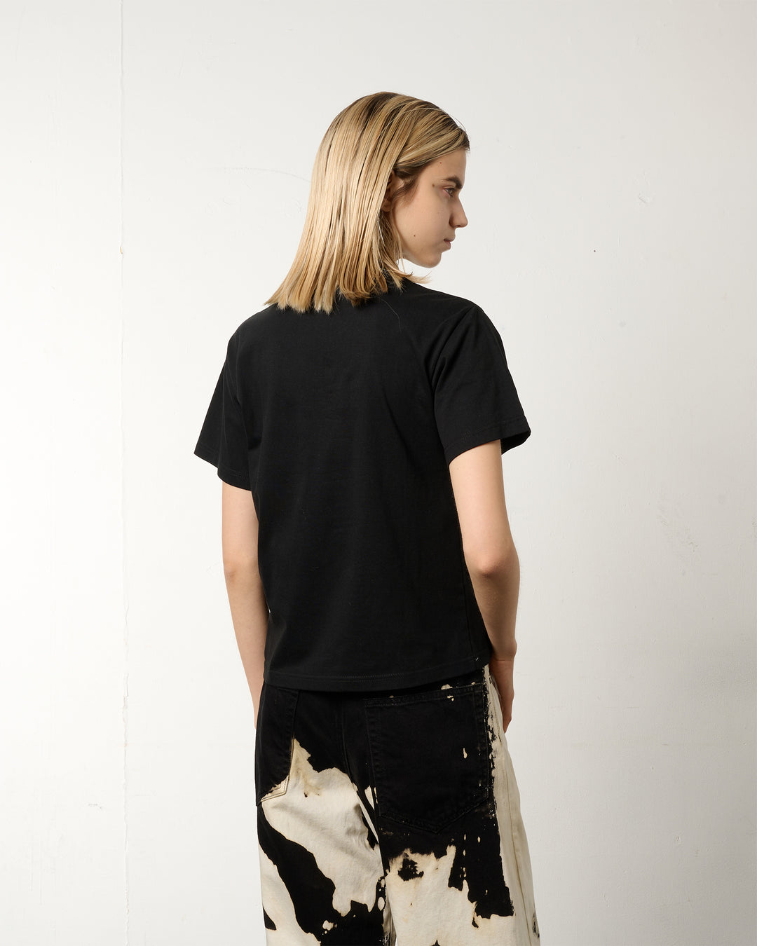 ACCESSORY NECK EYE GRAPHIC TEE【BLACK】