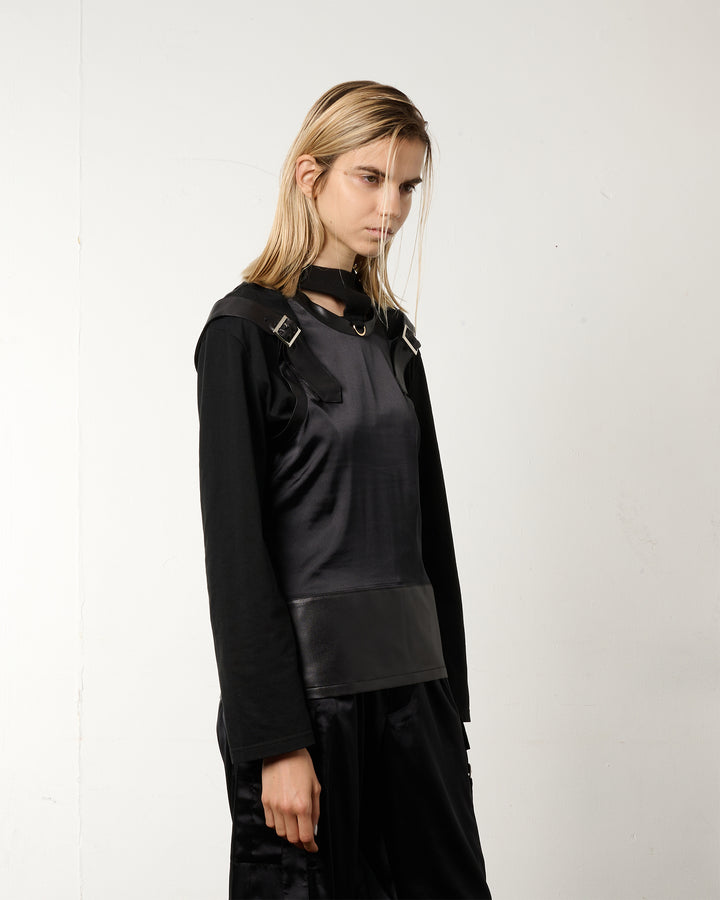 BACK BUTTON SATIN LEATHER TANK【BLACK】