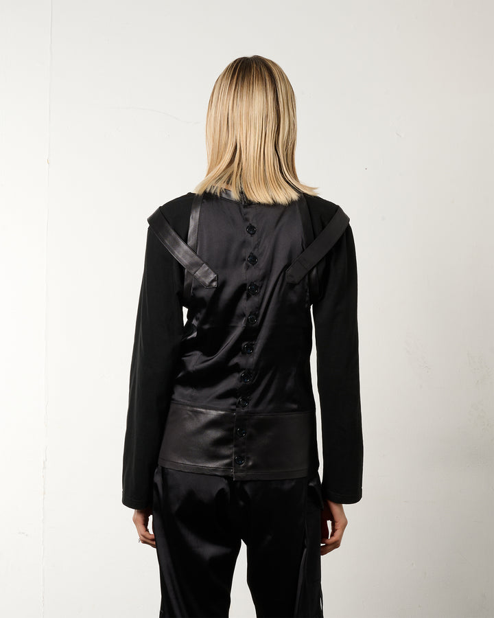 BACK BUTTON SATIN LEATHER TANK【BLACK】