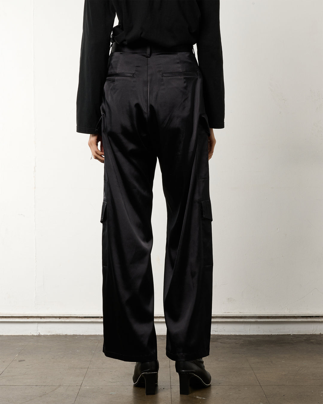 SATIN CARGO STRAP PANTS【BLACK】