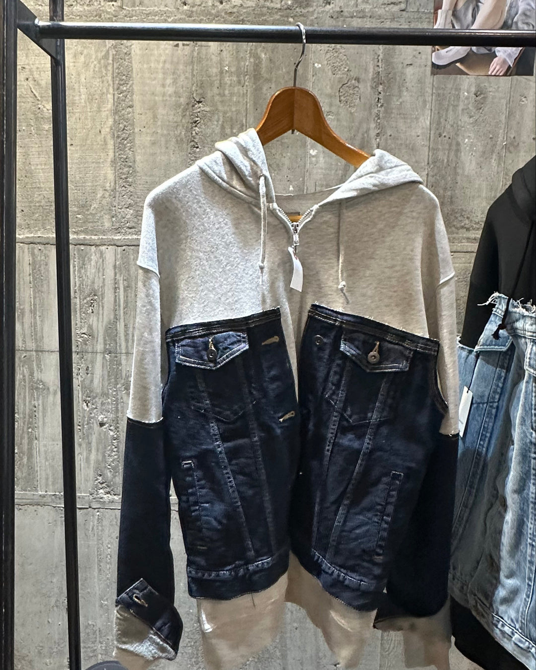 ＜UPCYCLED＞DENIM REBUILD HOODIE