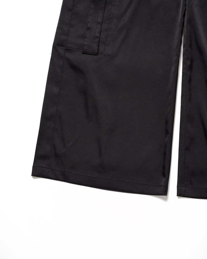 SATIN CARGO STRAP PANTS【BLACK】